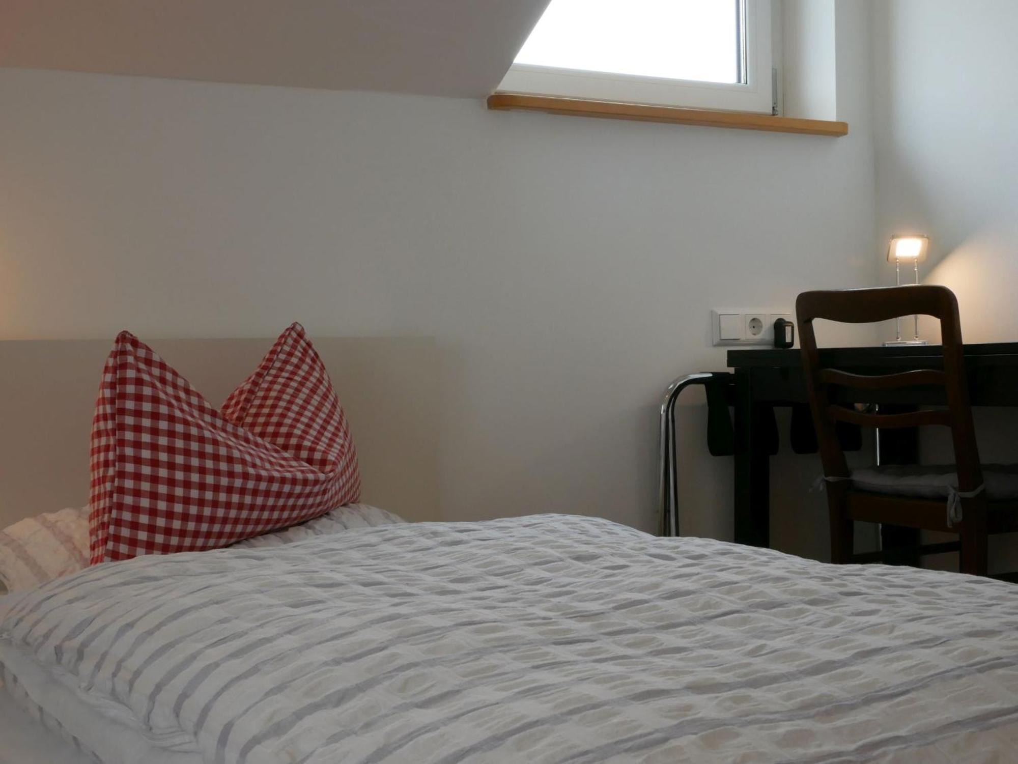 Ferienwohnungen Knodel Sachsenheim Buitenkant foto